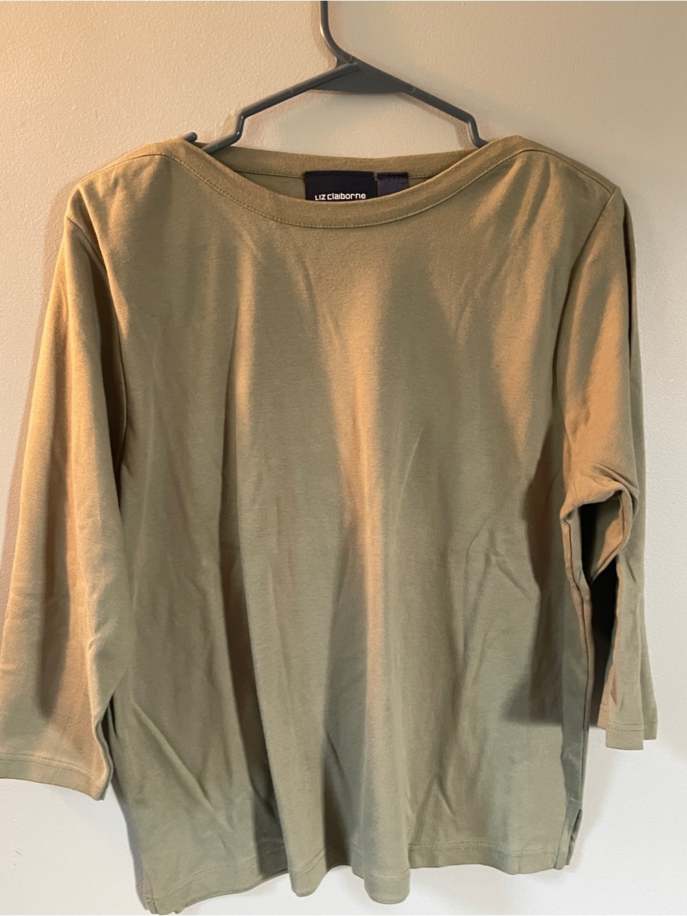 Liz Claiborne Top Olive Green 3/4  Sleeve Crewneck L